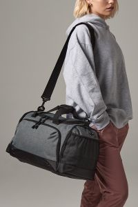Sort Bagbase BG544 sportstaske med logo tryk