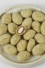 Summerbird påske gaveæske med 12 luksus pistacie påskeæg, 144 gram